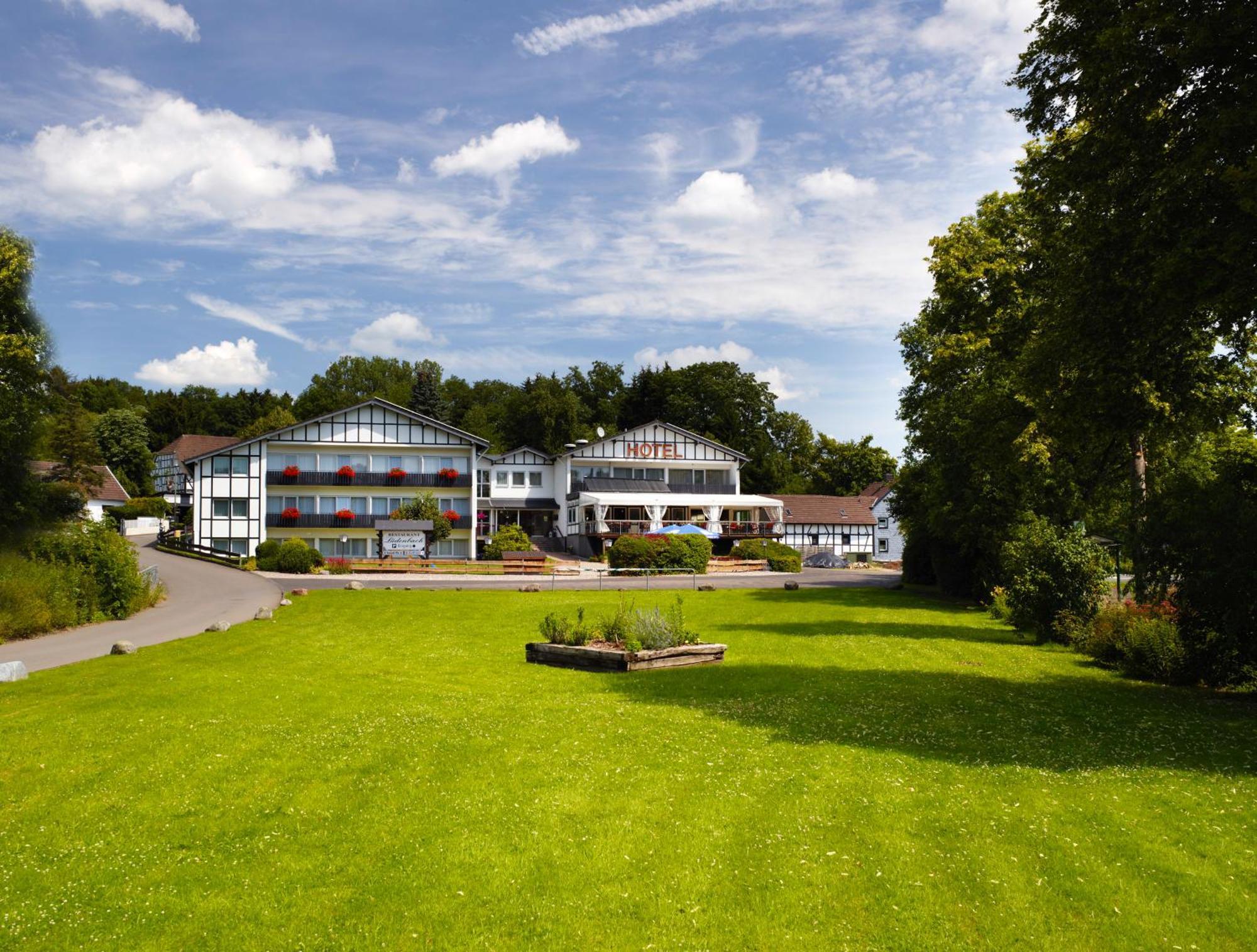 Hotel Restaurant Luedenbach Overath Buitenkant foto